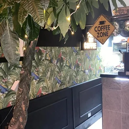 Minihomecatania Couette-café 3*