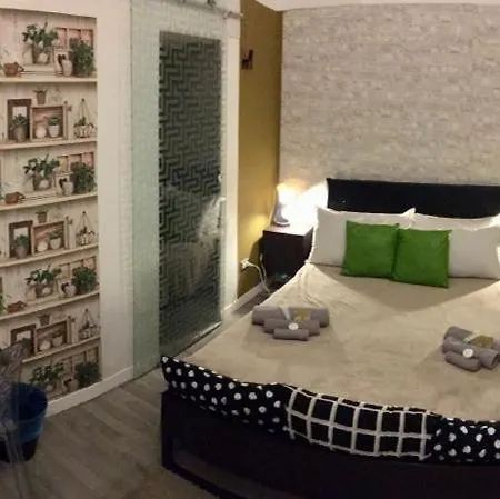 Minihomecatania Bed and Breakfast 3*